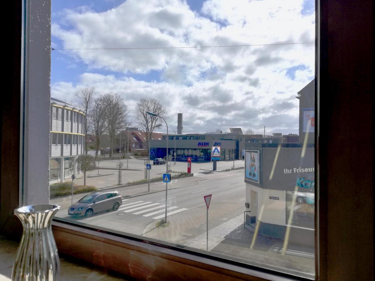 Vivid - Studioapartment Mit Balkon - Netflix - Wlan วิลเฮล์มฮาเฟน ภายนอก รูปภาพ