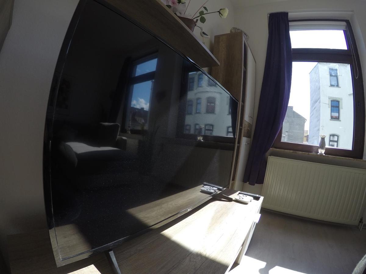Vivid - Studioapartment Mit Balkon - Netflix - Wlan วิลเฮล์มฮาเฟน ภายนอก รูปภาพ